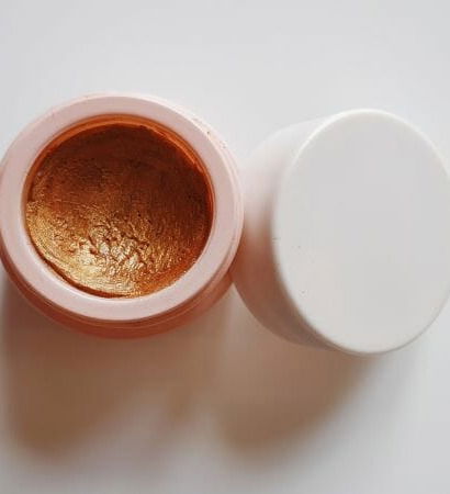 Bybi Babe Balm Bronze texture