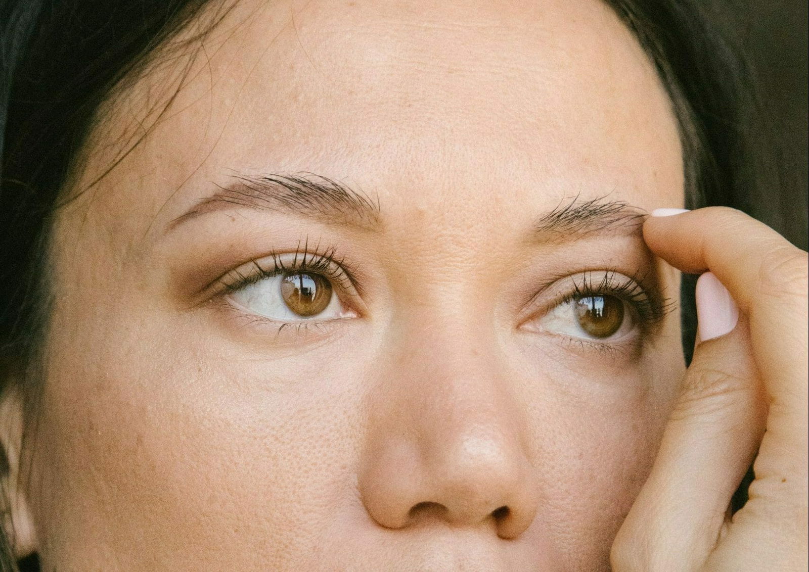 pexels-meruyert-gonullu-8214066 | Live That Glow bushy brows