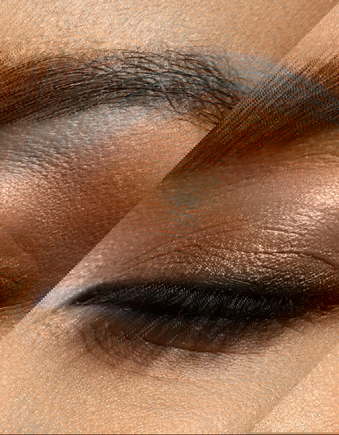 The *Top* 9 Causes of Thinning Eyebrows (And What You Can Do) eyeliner eyes
