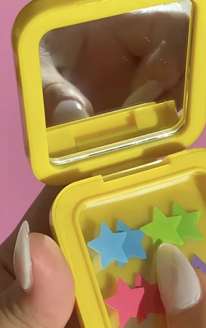 How to Use a Pimple Patch (to Speed Up Your Breakout Recovery Time)