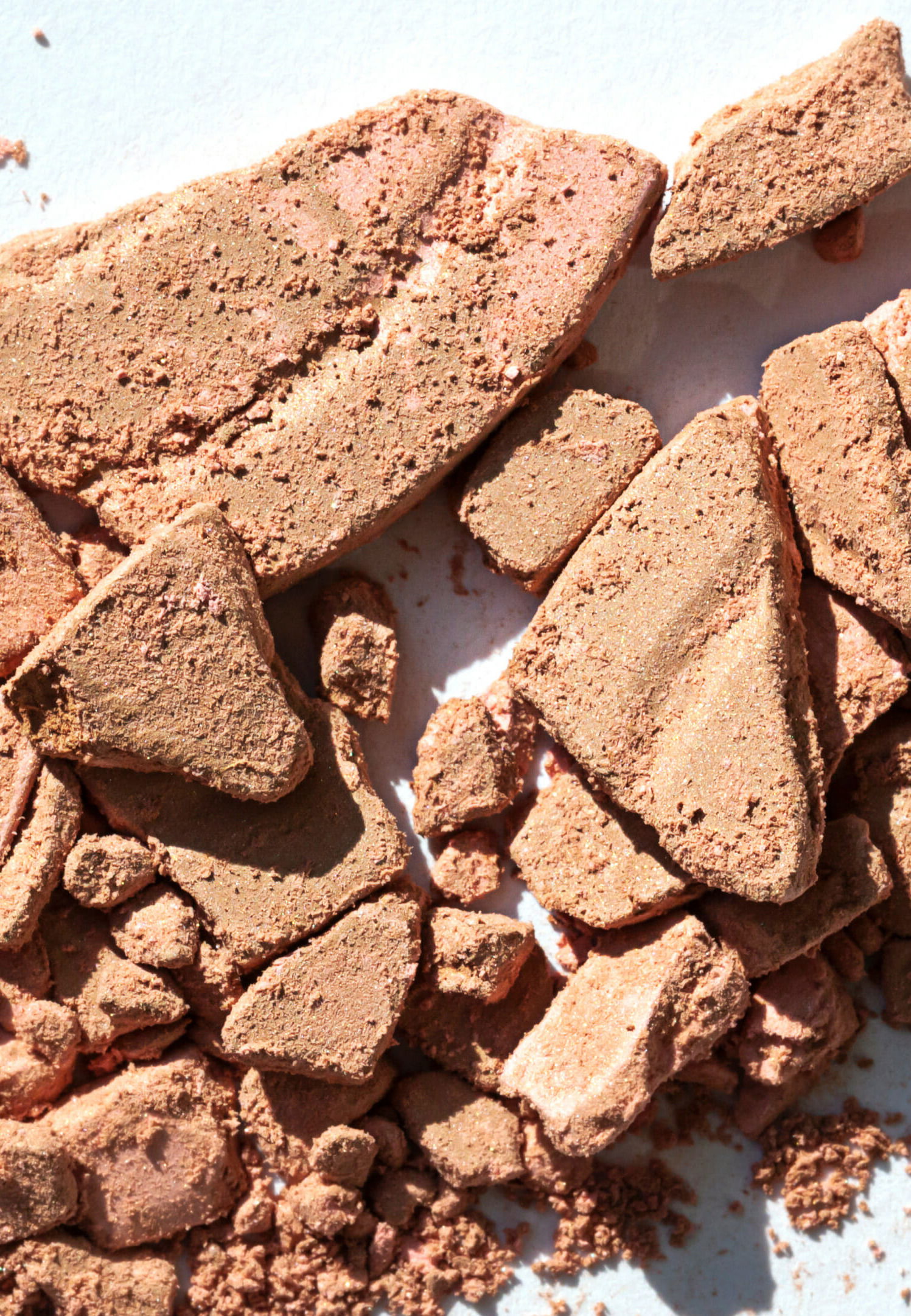 Matte Bronzer vs Shimmer Bronzer: Which One Should You Use?