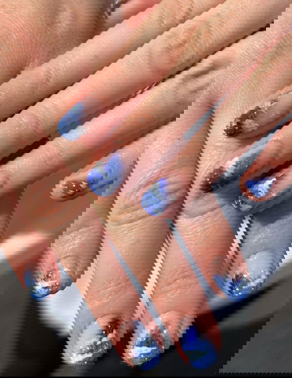 short ombre sky nails