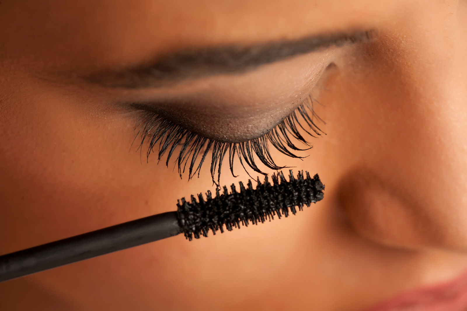 What is tubing mascara? Miracle product or not worth the hype?