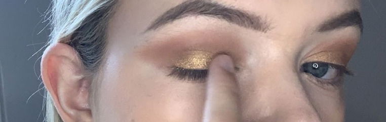 glitter eyeshadow shimmer