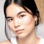 Winged eyeliner tutorial finished look