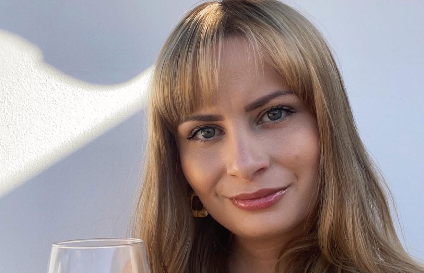 cutting a fringe bangs everything you should know