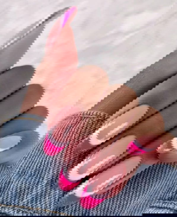 pink french tip nails