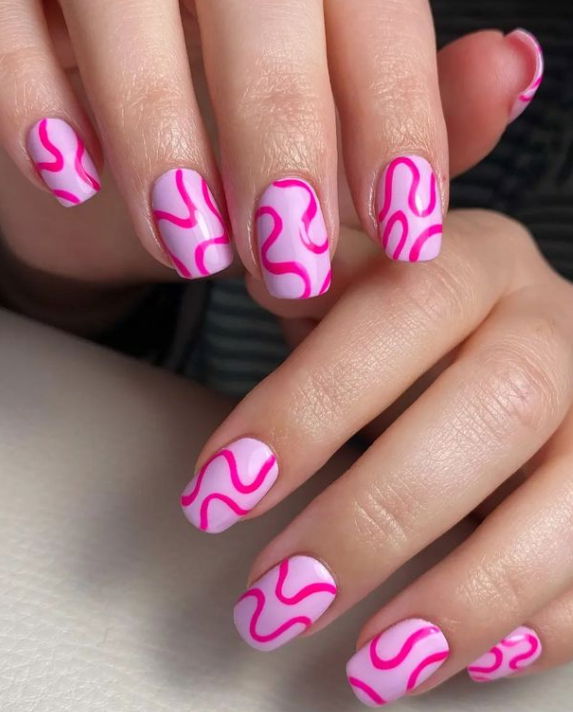 bubblegum pink swirl nails