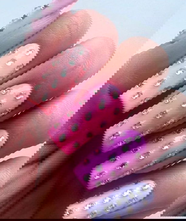 gradient pink with rhinestones queens