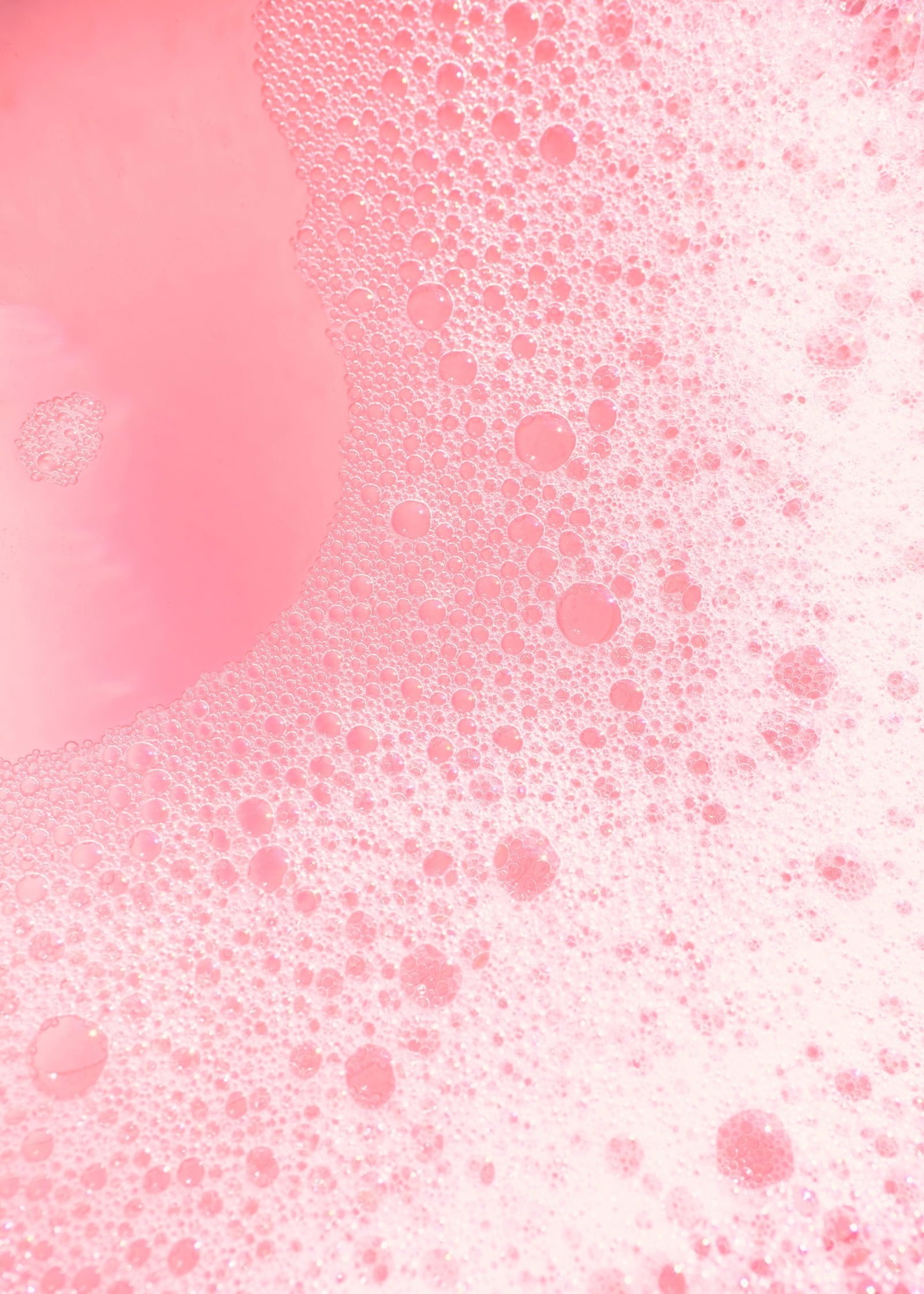 Shampoo showing how haircare products can cause back and shoulder acne