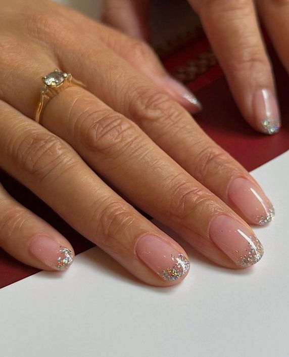 short glitter christas nails