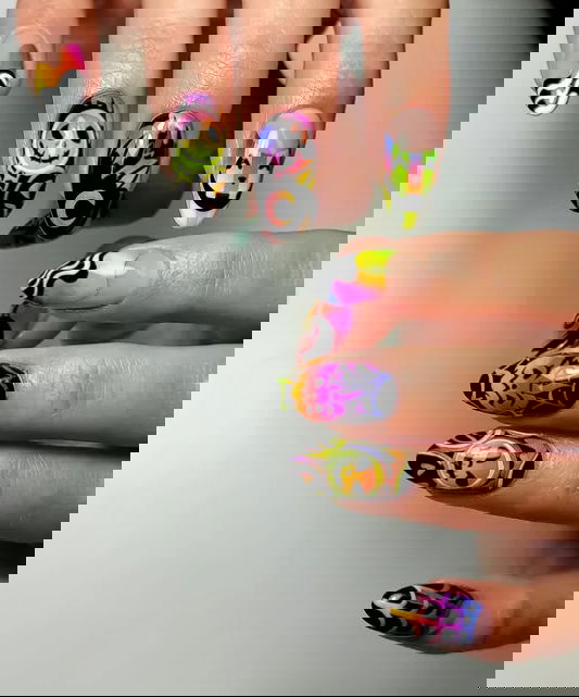 halloween smiley face nails