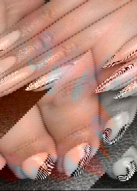 monochrome swirl nails tammy