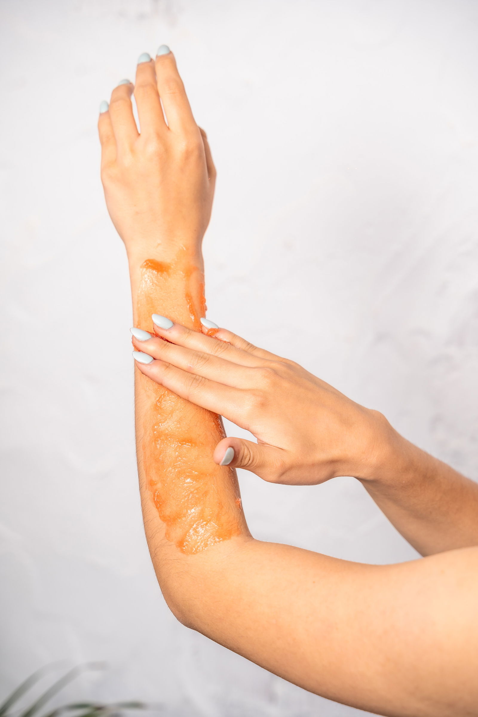 Here's Exactly How to Apply Your Fake Tan the Right Way