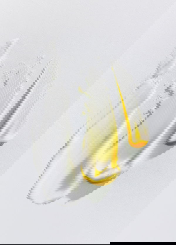 What Actually Is the Difference Between Humectants, Emollients and Occlusives?