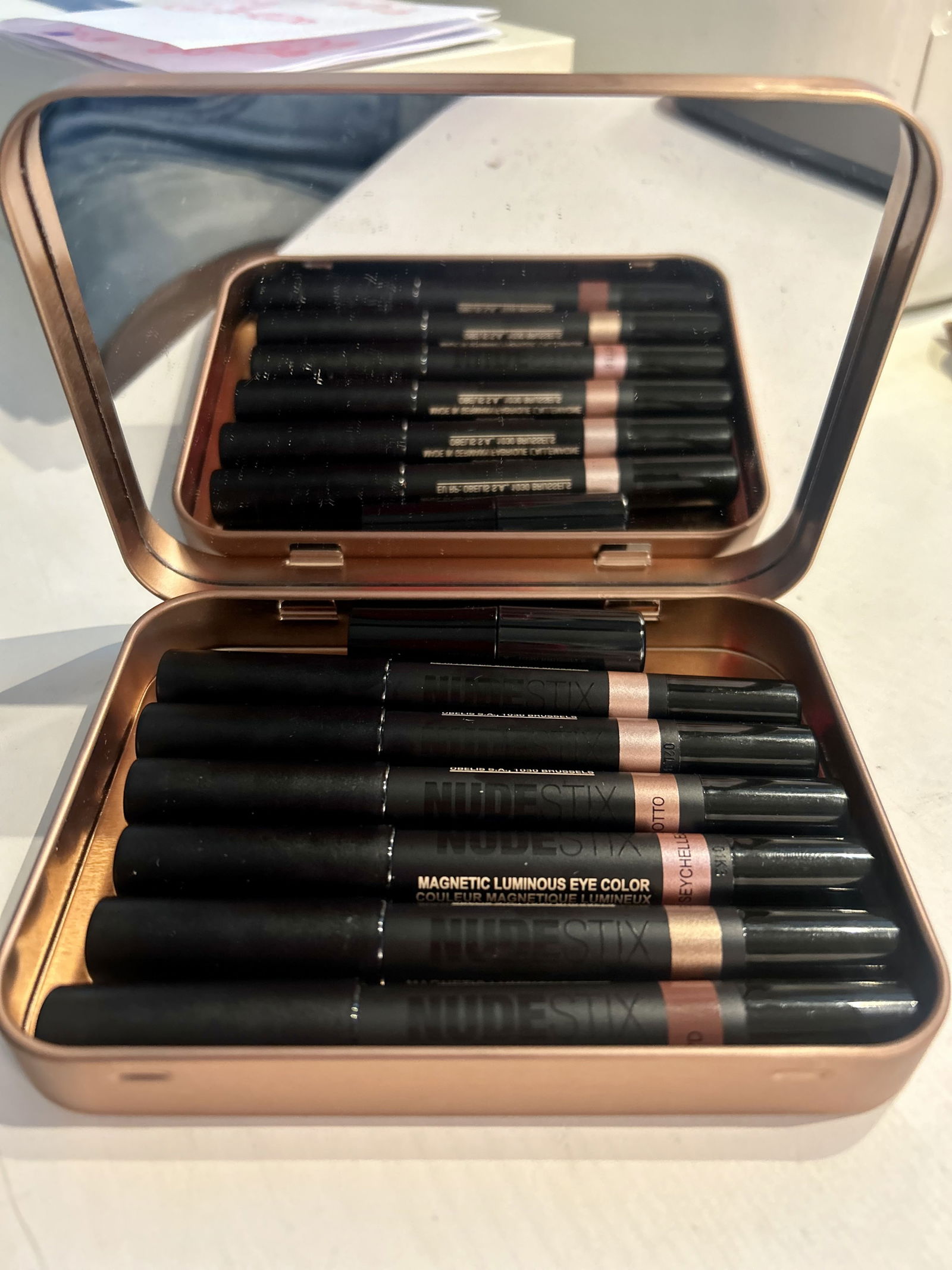 NudeStix open tin