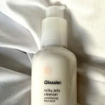 glossier milky jelly cleanser