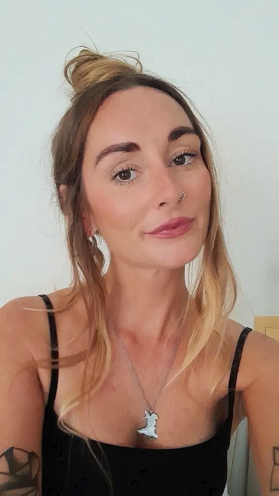 clinique black honey lipstick