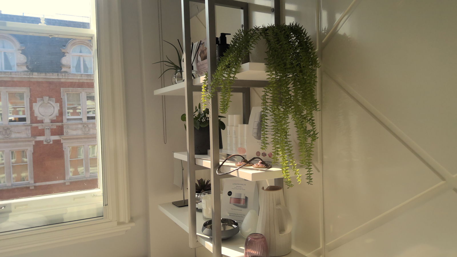 CACI Flex Facial review, what it looks like inside the treatment room