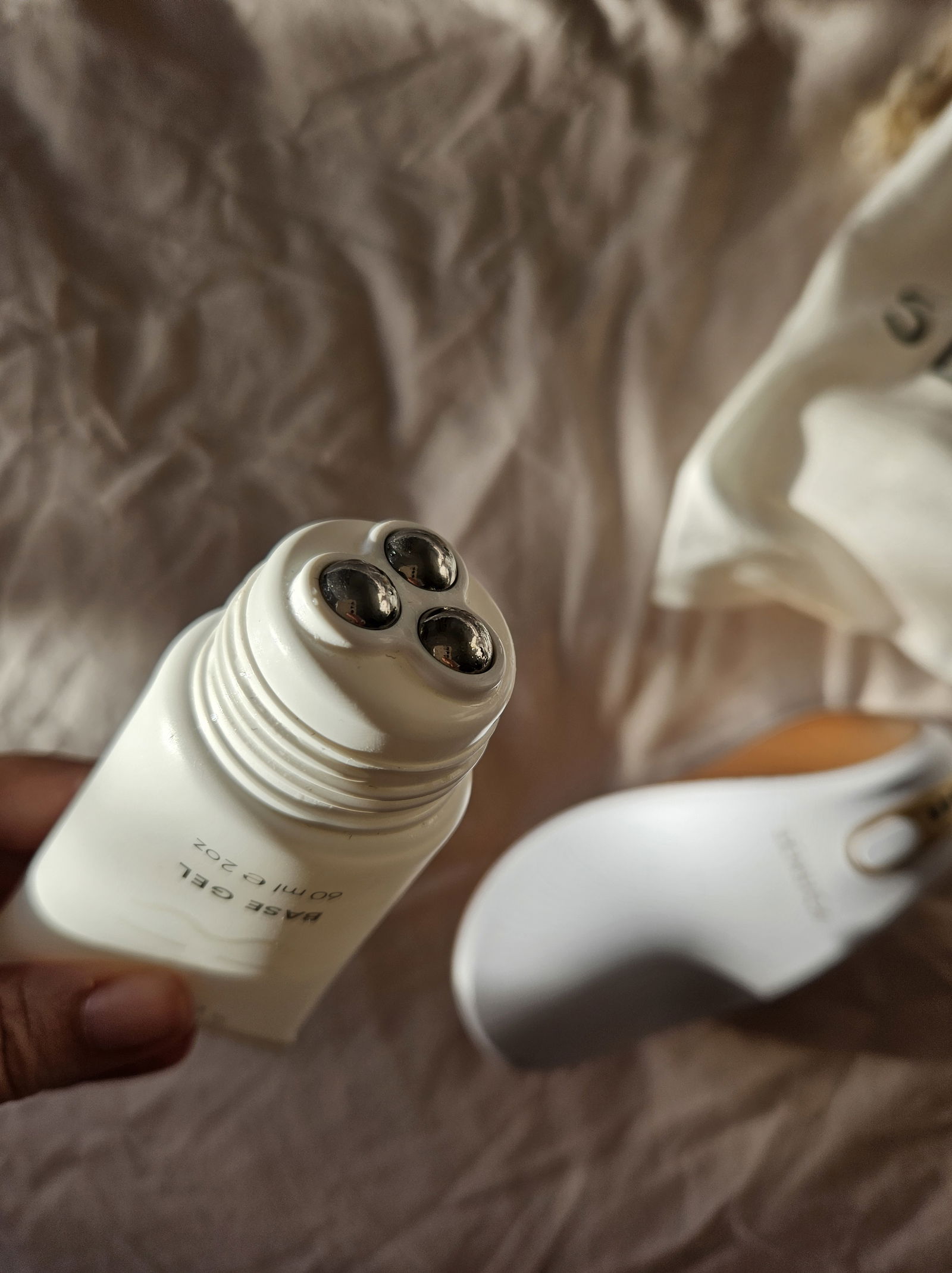 | Live That Glow Sensica's base gel