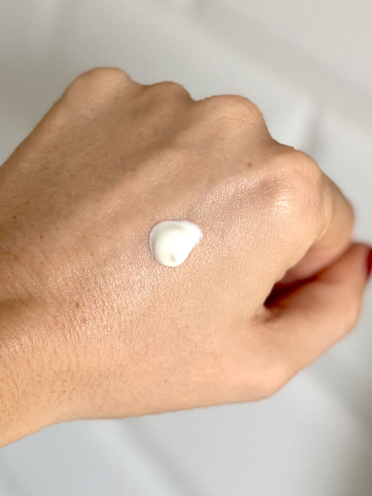 Beauty of Joseon’s Relief Sun Rice + Probiotics SPF 50+ swatch on hand