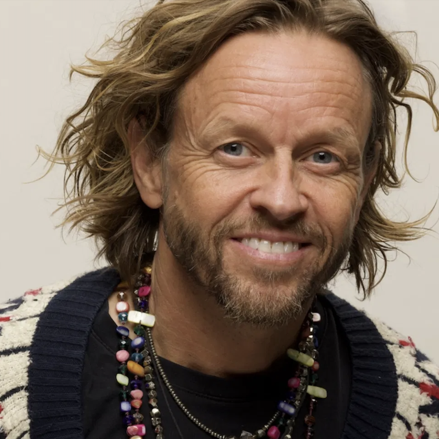 Michael Douglas Live That Glow columnist